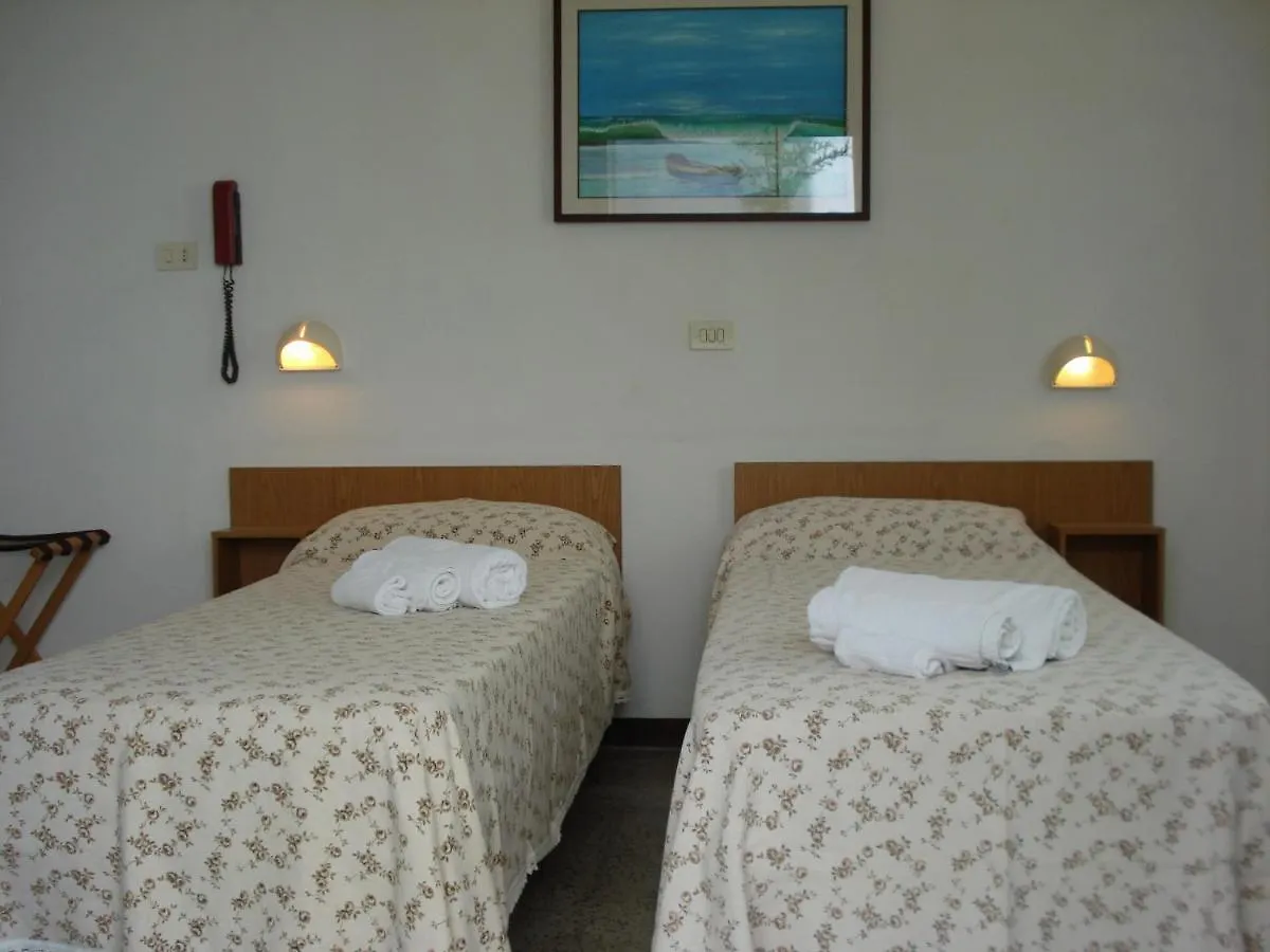 Hotel Sporting カットーリカ 3*,  イタリア